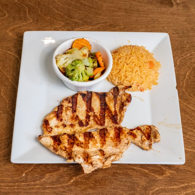 Pollo Ranchero (Ranchero Chicken).